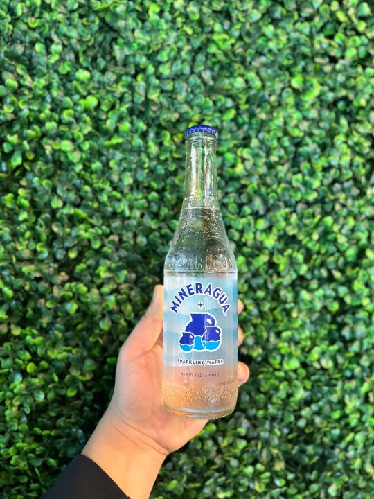 Jarritos sparkling Water