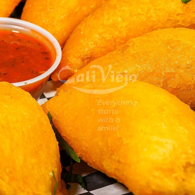 Colombian Mini-Empanadas Beef (30)