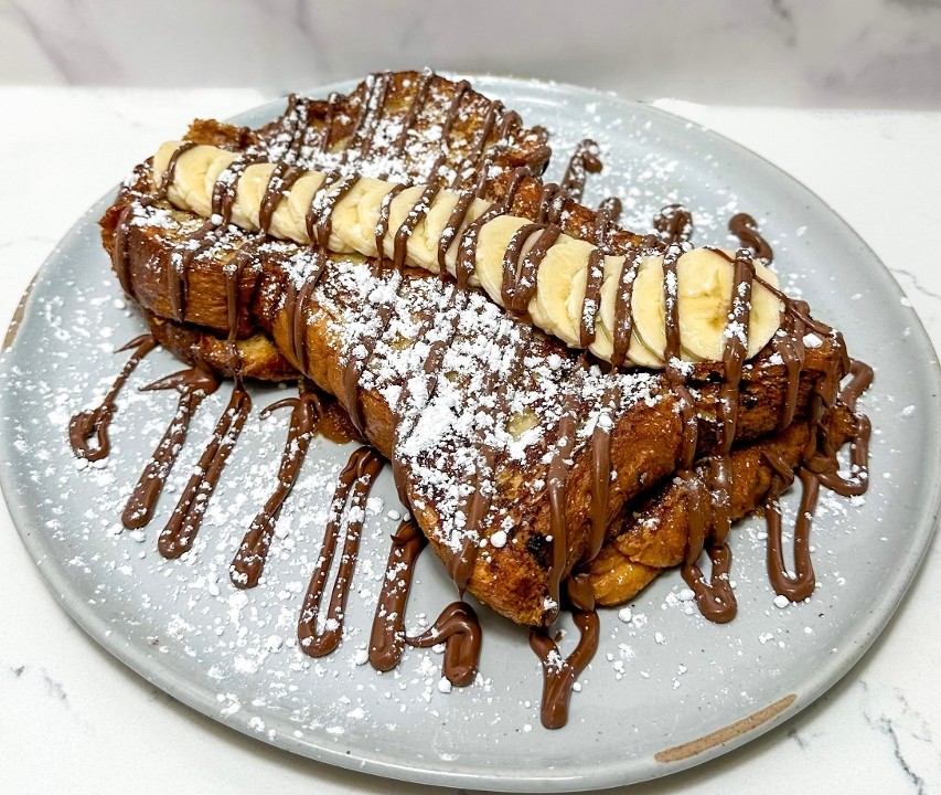 STUFFED NUTELLA FRENCH TOAST.