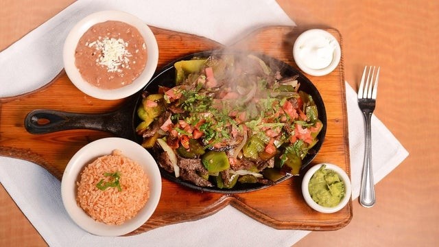 Build-Your-Own Fajitas (per person)