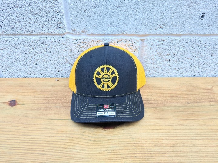 BLACK/YELLOW TRUCKER