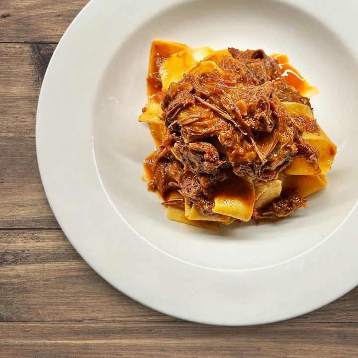 Pappardelle con Ragu di Oxtail