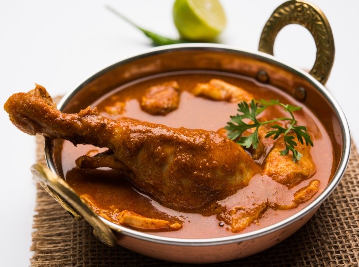 TRADITIONAL CHICKEN CURRY