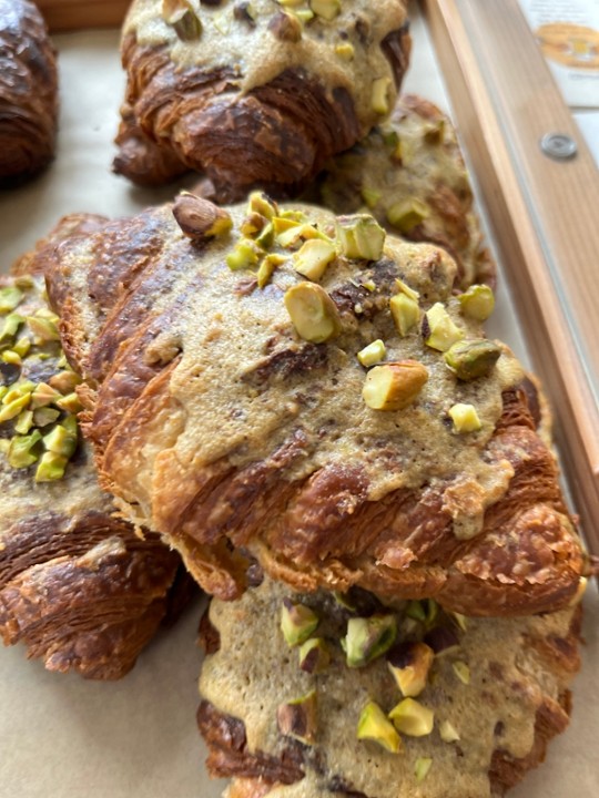 Pistachio Croissant