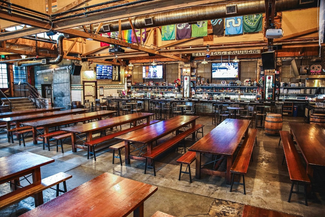 QUEEN ANNE BEERHALL