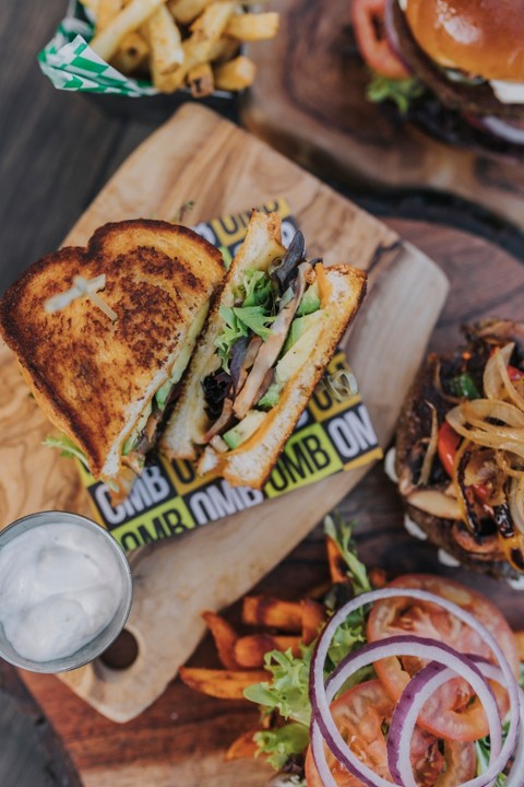 VEGGIE GRILLED CHEESE