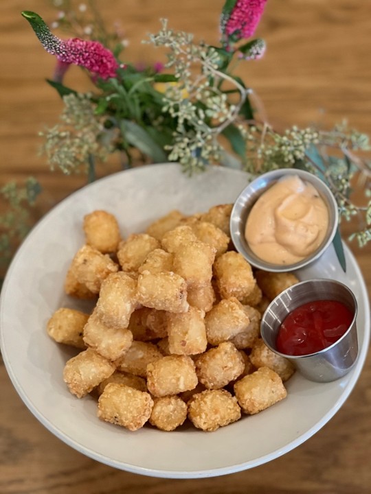 Tater Tots with Chipotle Aioli