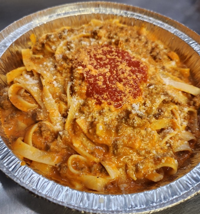 Fettuccine Bolognese