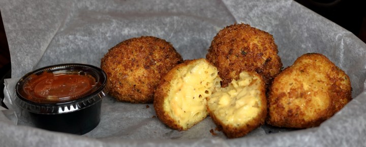 Fried Mac & Cheese Balls