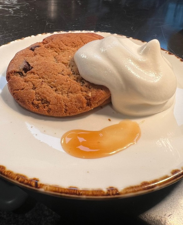 Fresh Baked Chocolate Chip Cookies