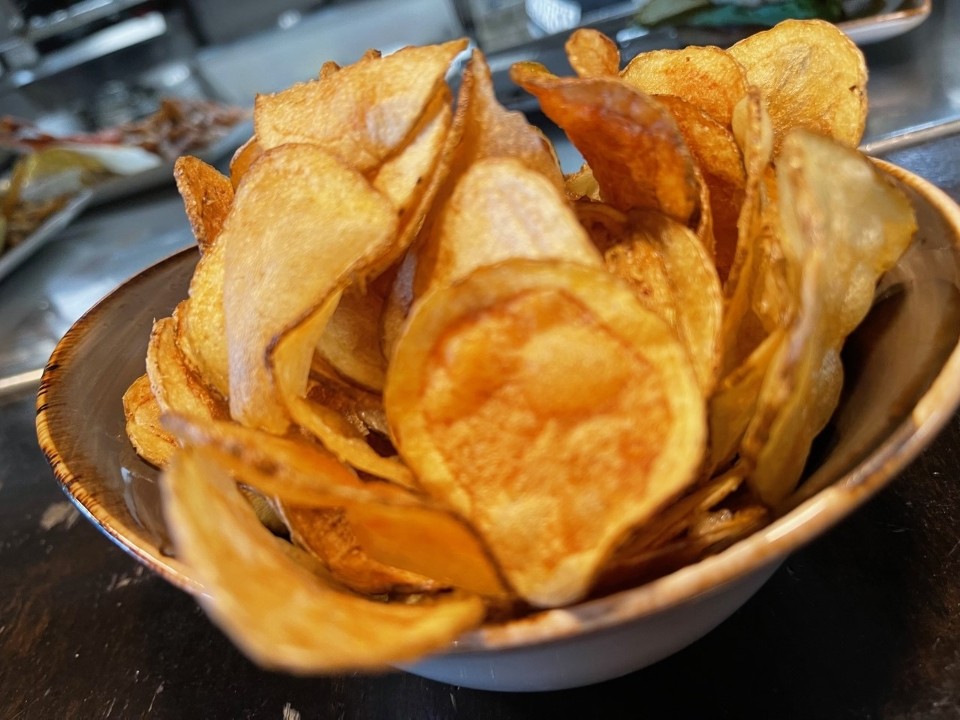 Hand Cut Chips - Side