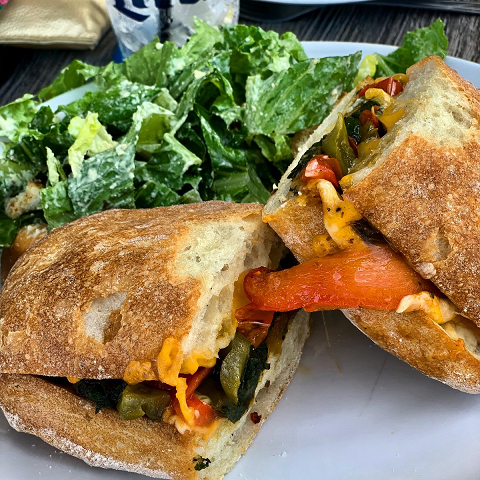 Veggie Pesto Sandwich Meal