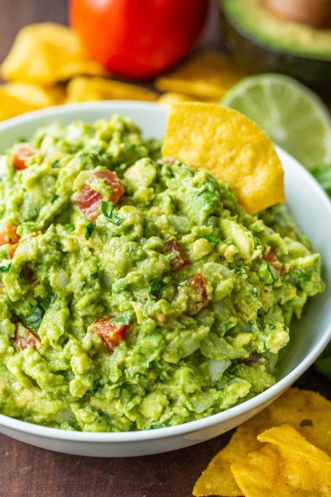 Hand Smashed Guacamole w/chips