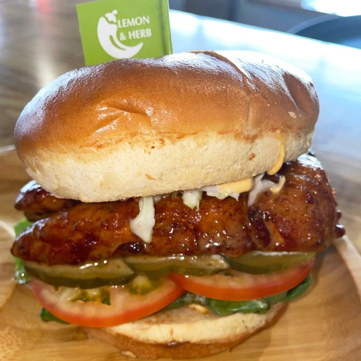 Tribos Crispy Chicken Sandwich