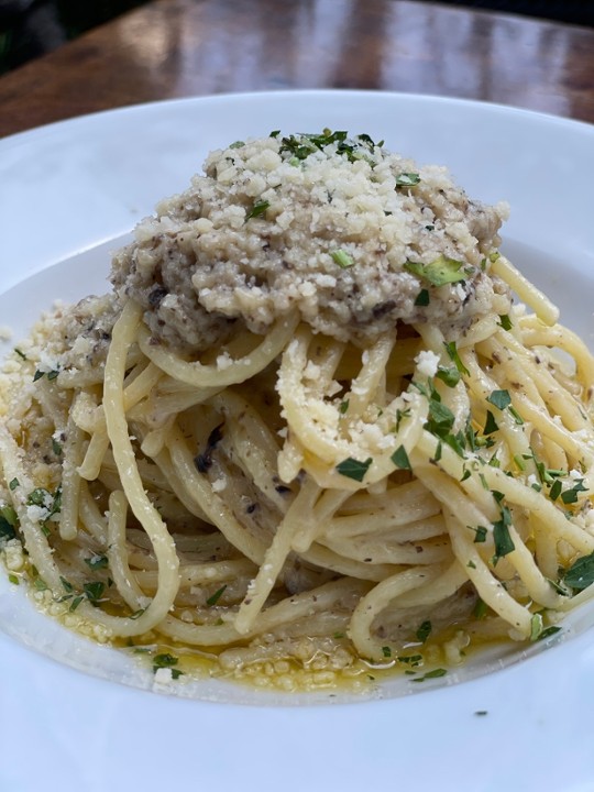 SPAGHETTI TRUFFLE ALFREDO