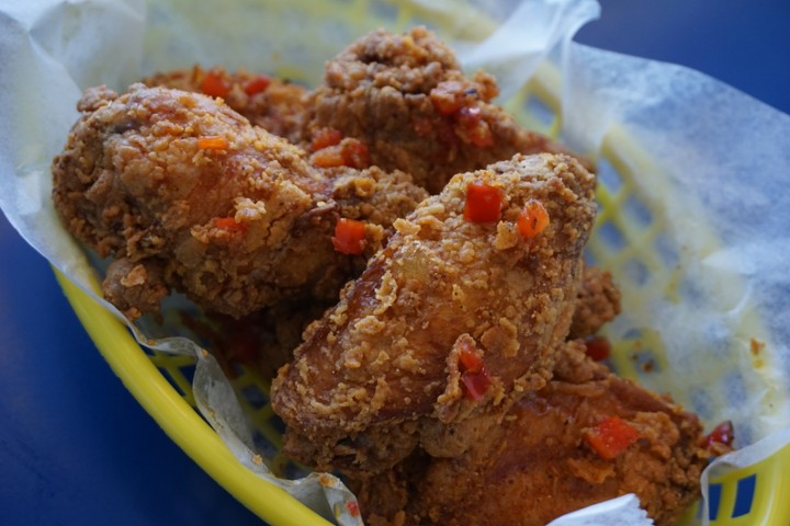 CAJUN WINGS (6)