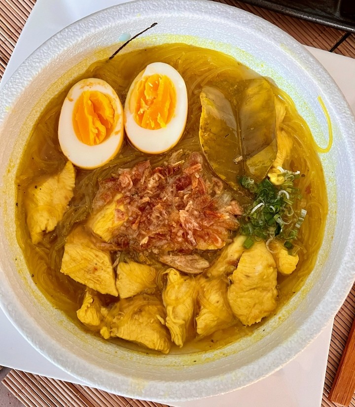 Soto Ayam Surabaya (tumeric chicken soup)