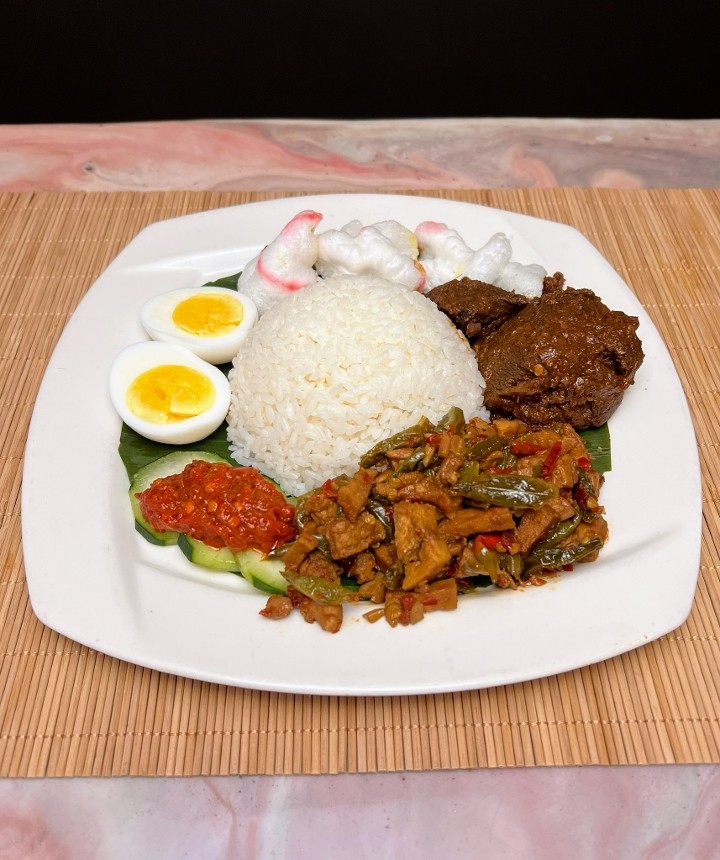 Nasi Campur Jawa (Mixed Rice with rendang, egg, mixed veggies and sambal)