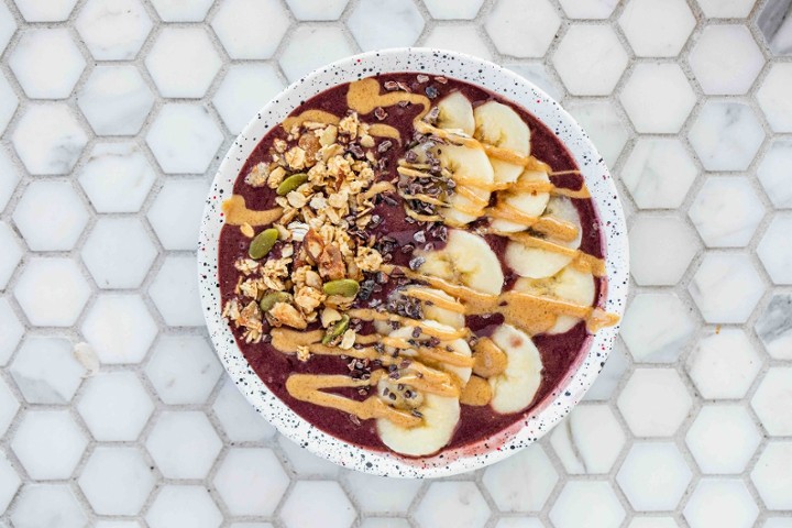 Peanut Butter Banana Açai Bowl