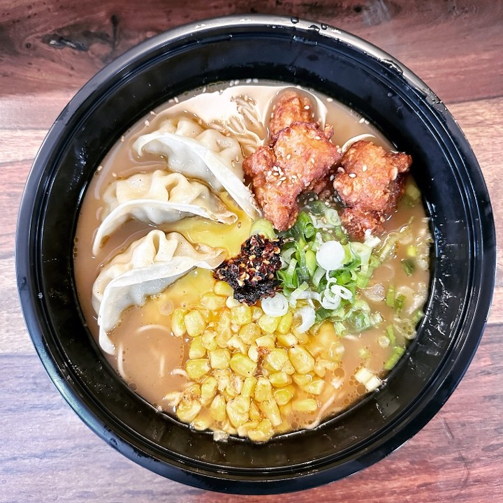 CHICKEN GYOZA RAMEN