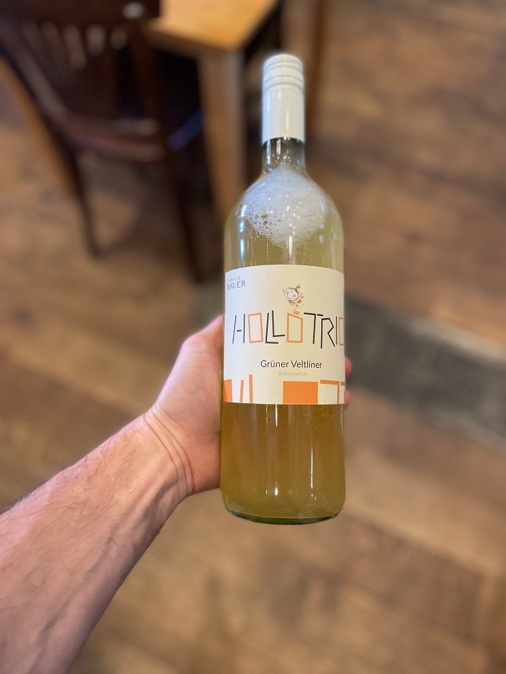 Weingut Famile Bauer Gruner Veltliner 'Hollotrio'