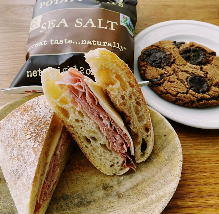 Fermented Cheese Snacks: Creating Savoury Bites for Any Occasion