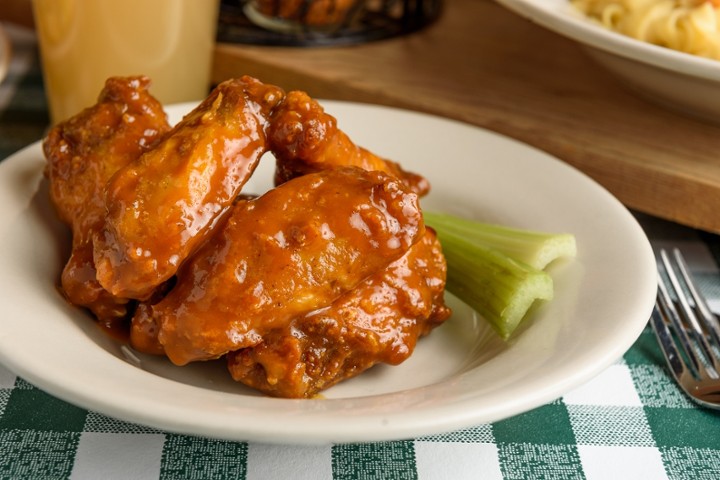 Wings / 15 pc Sauced
