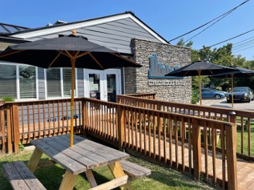 Crestwood Bistro 6461 W Hwy 146