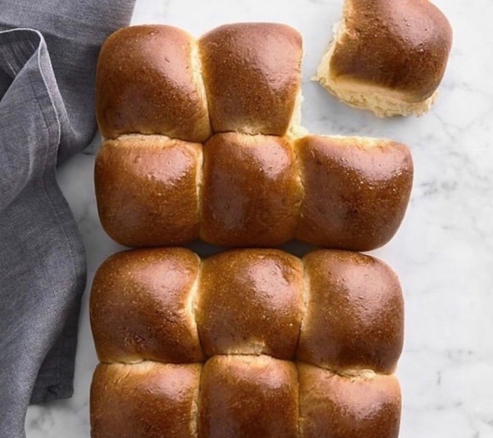 parker house rolls - vegan