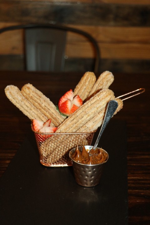 Churros com Doce de Leite