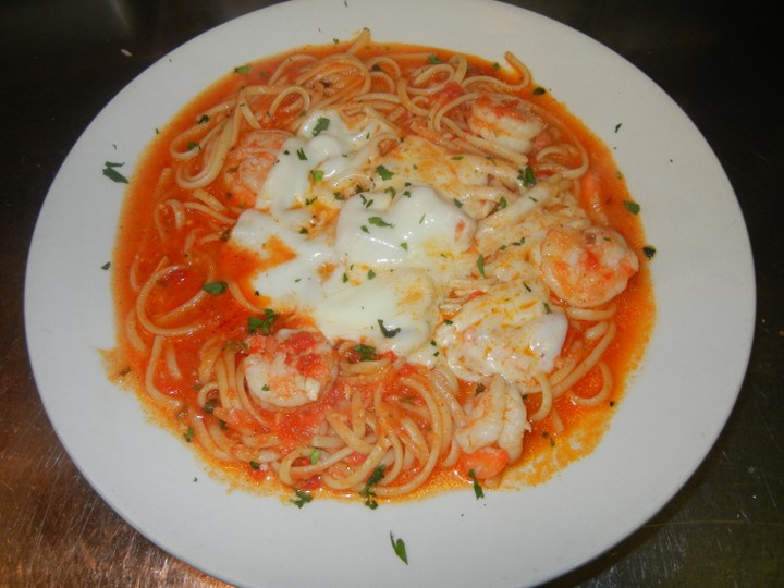 Sunday (Linguini with Shrimp Parmigiana Red)