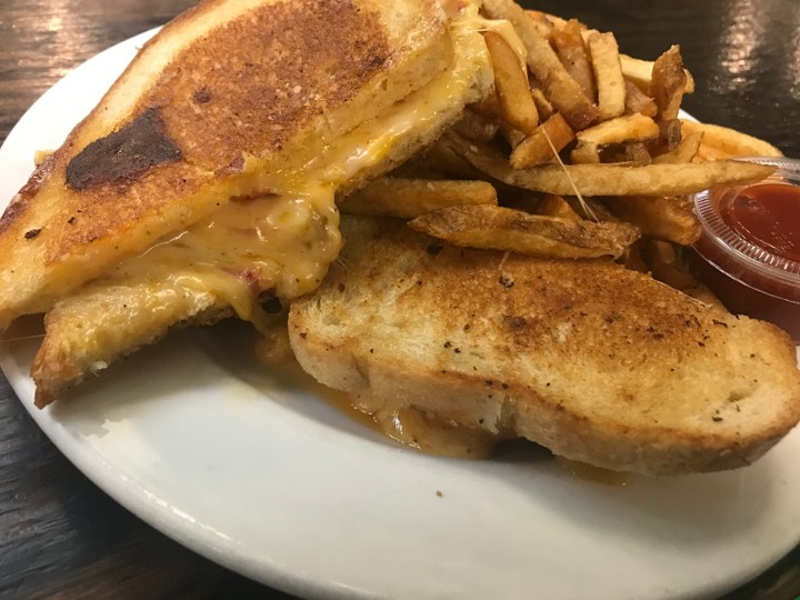 Grilled Pimento Cheese