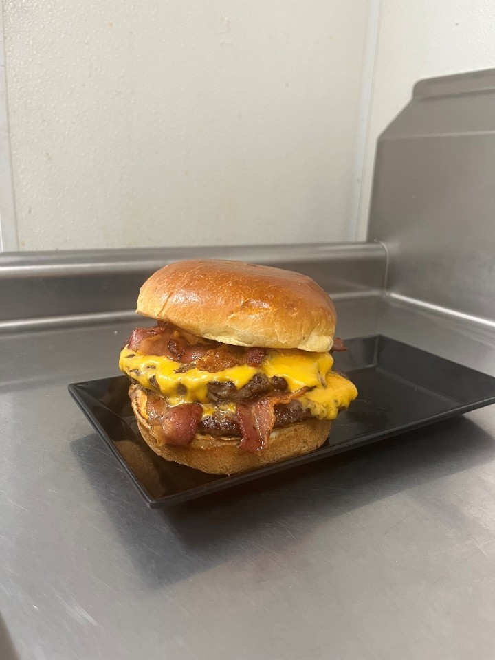Online Special: Double Bacon Cheeseburger (eligible for 2for1 doordash)