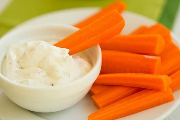 CARROTS WITH RANCH