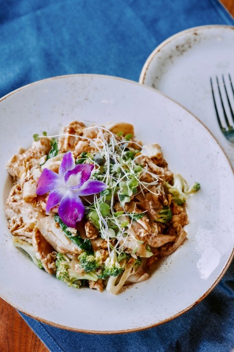 Stir-Fried Flat Noodles