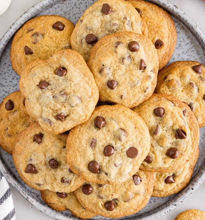 Large Chocolate Chip Cookie