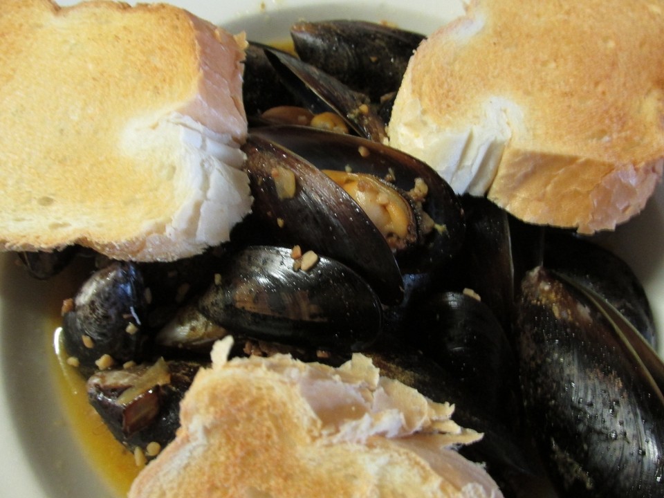 Steamed Mussells Mexicali