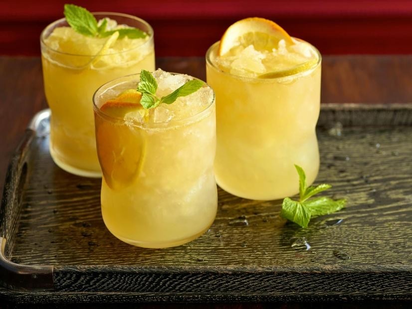 Mason Jar Pineapple Bourbon Lemonade 8 oz