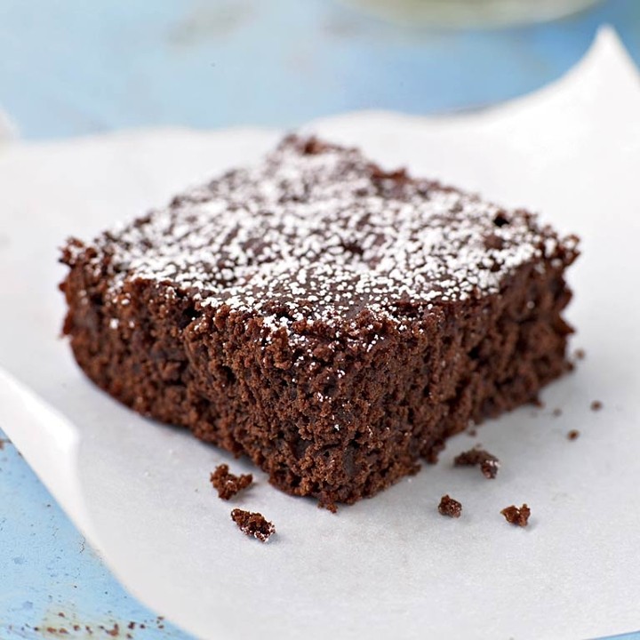 Dessert: Fudge Brownies with Powdered Sugar (Dine-In)