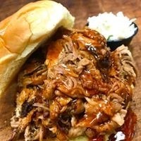 PULLED PORK SANDWICH