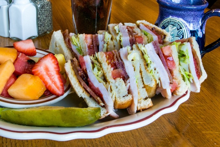 CLUBHOUSE SANDWICH