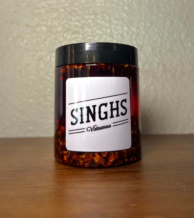 Singhs Chili Oil (8 oz)
