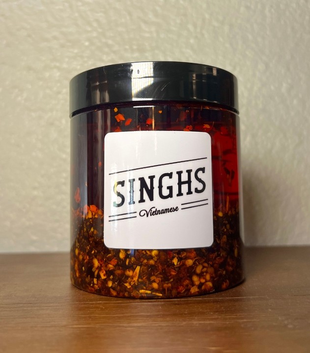 Singhs Chili Oil (16 oz)