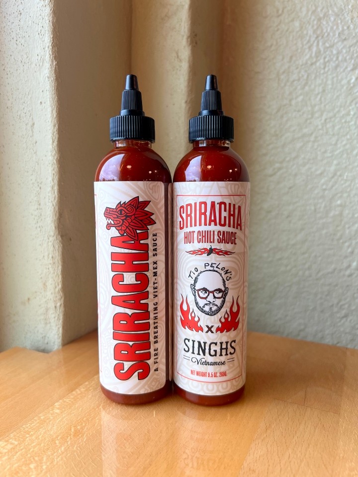 Singhs Sriracha Bottle