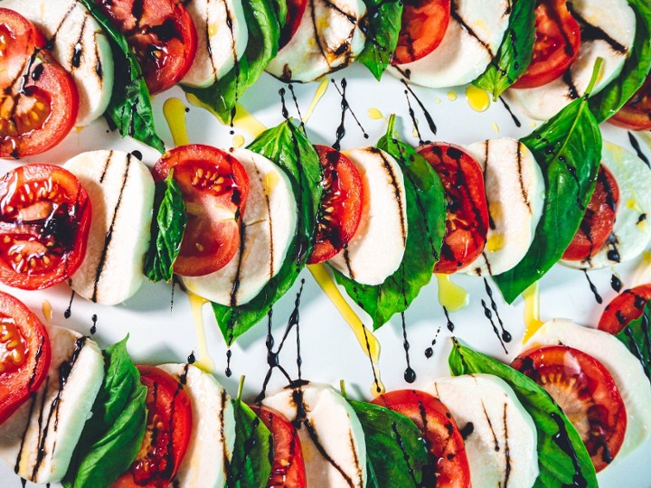 Caprese Salad(10)