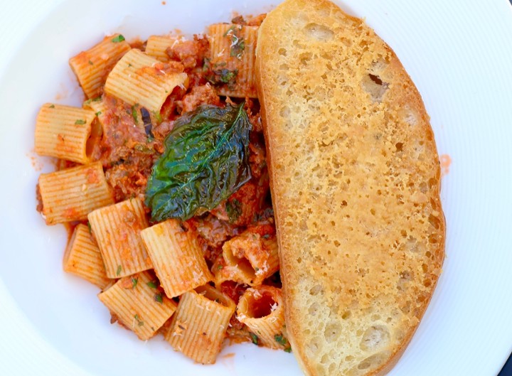 Rigatoni Bolognese