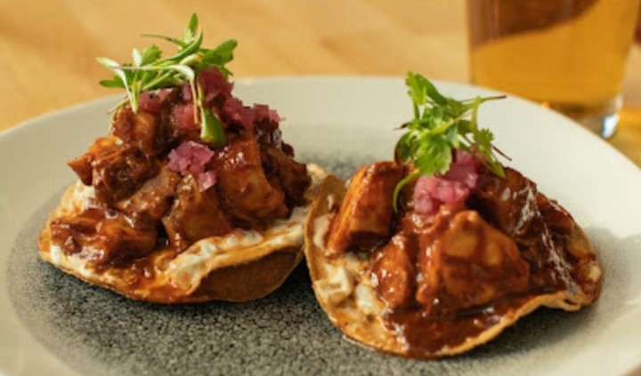 Tostadas De Pulpo Adobado