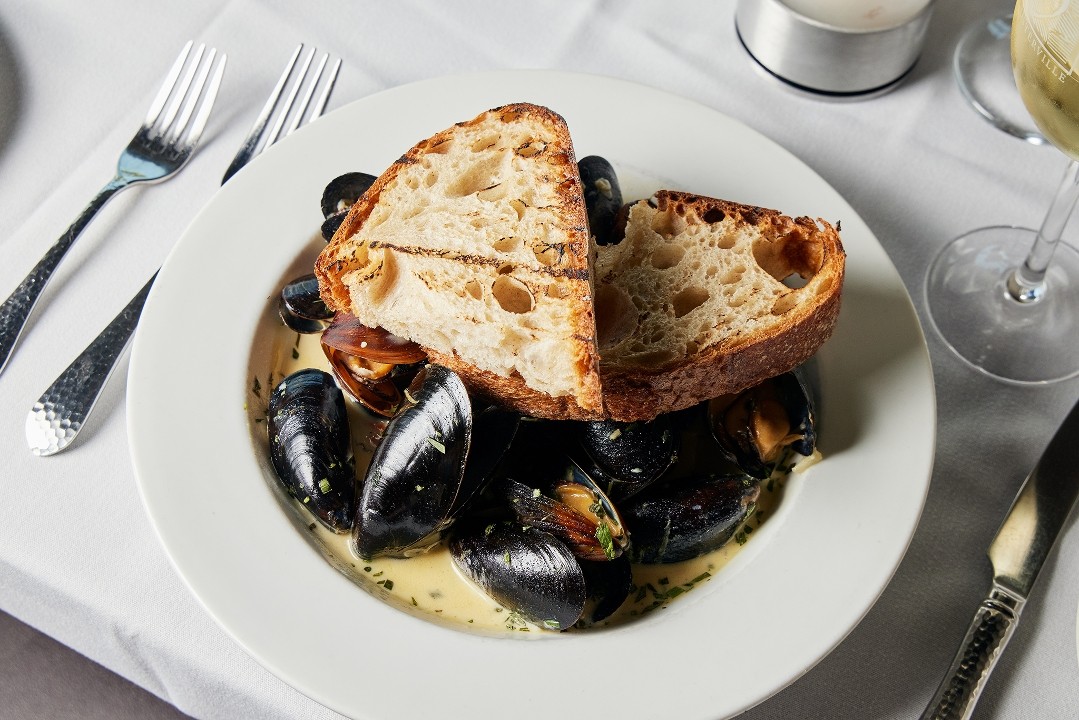 Five Bays Bistro