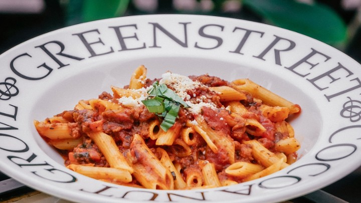 PENNE BOLOGNESE