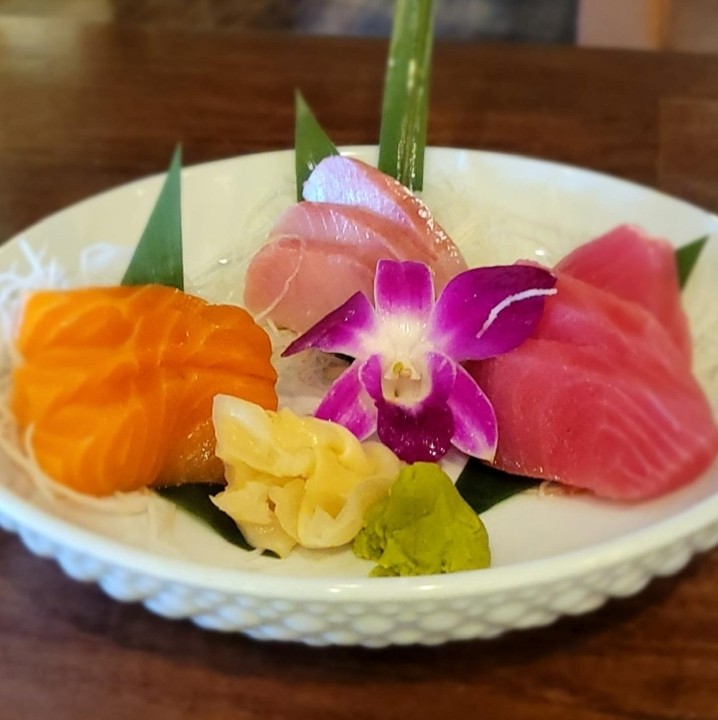 Sashimi Combo A - 9pcs